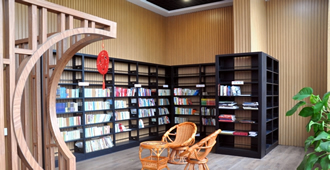 4 330 170px.jpg