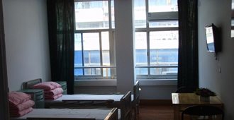 2 330 170px.jpg